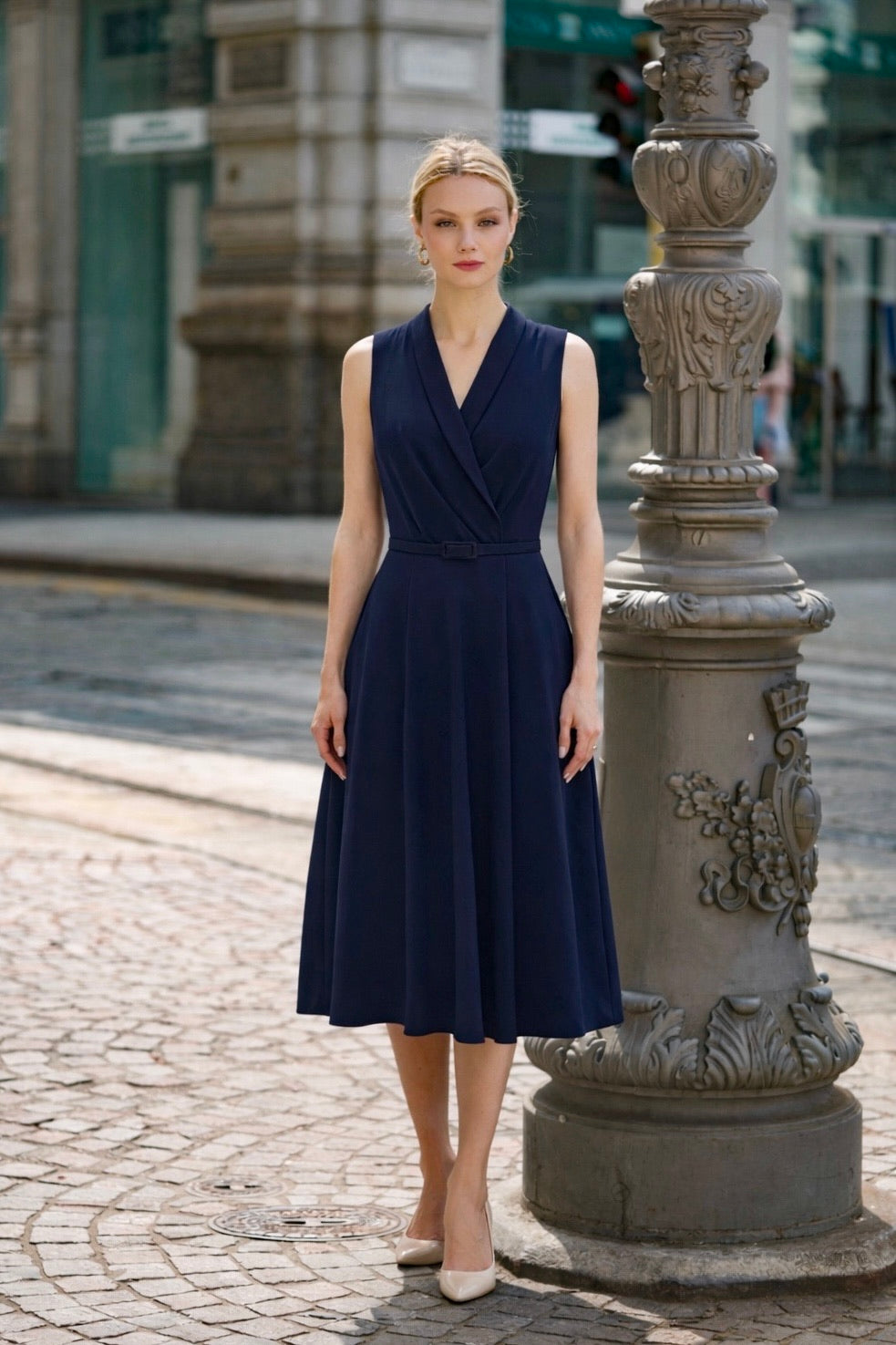 Sleeveless Midi Dress on Sale – Gaâla