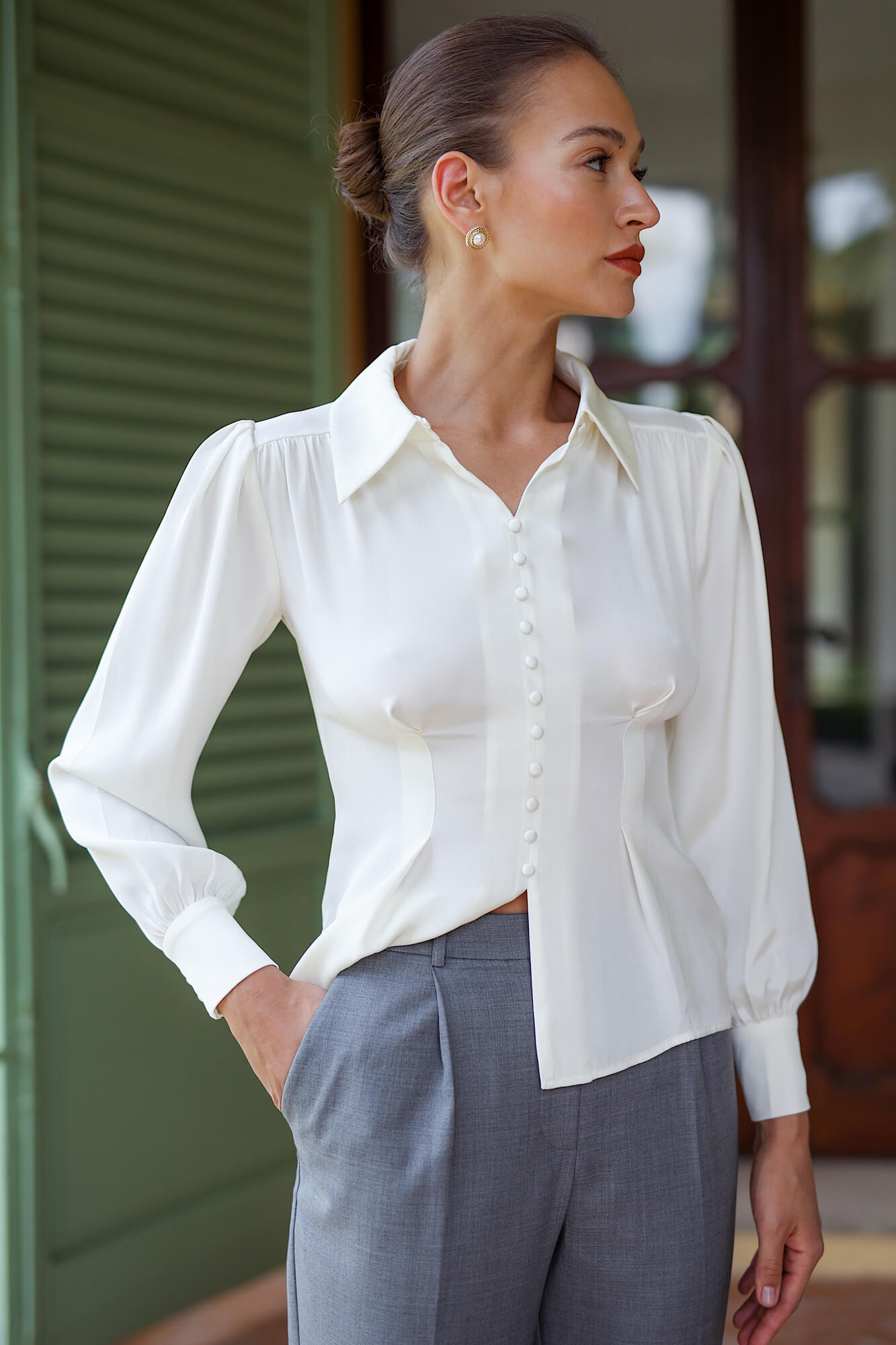 [minoi × TRICOTÉ]<br>VINTAGE FRENCH SLEEVE BLOUSE