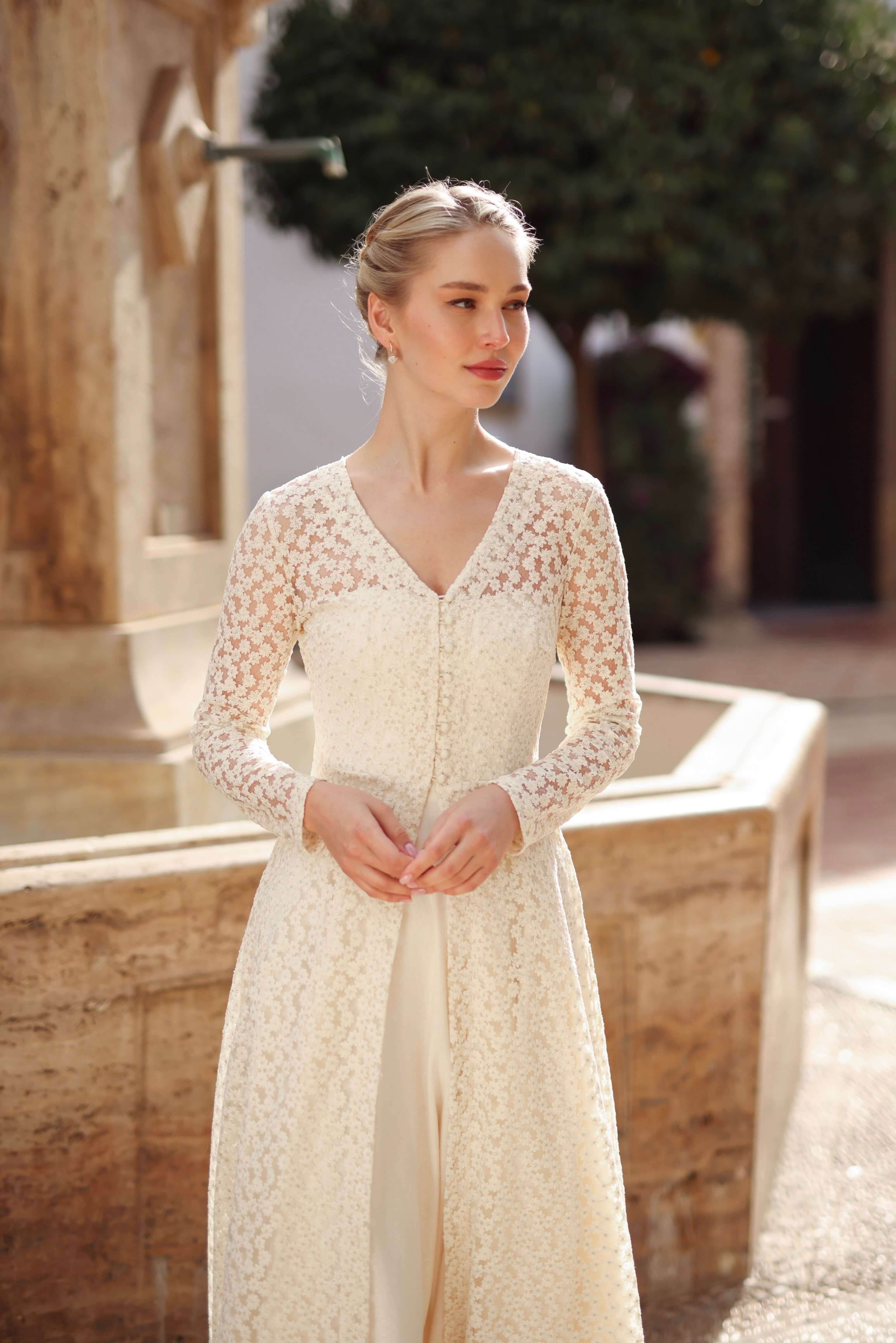 Gala Priscilla Two-Piece Bridal Midi Dress Sustainable Linen Strapless Corset Bodice Floral Topper V-Neck Layering Outfit XS Gala Priscilla Two-Piece Bridal Midi Dress Sustainable Linen Strapless Corset Bodice Floral Topper V-Neck Layering Outfit XS